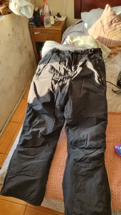 Pantalones de nieve para niño talla 10-12 - miniatura 1