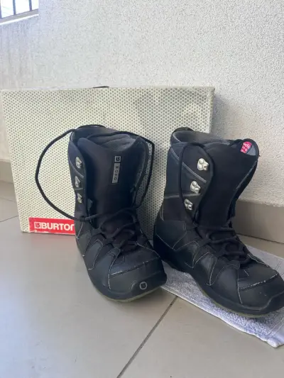 Tabla de snowboard Rossignol con botas - miniatura 6
