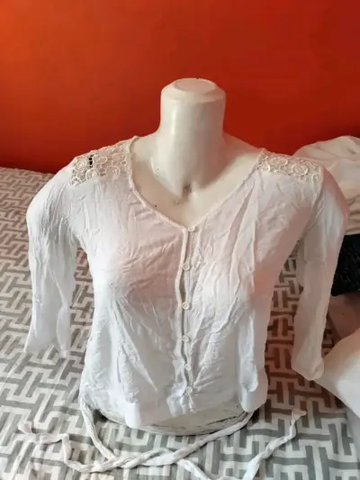 Camisa blanca de lino - miniatura 2