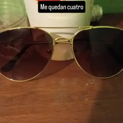 Lentes de sol aviador dorados - miniatura 1