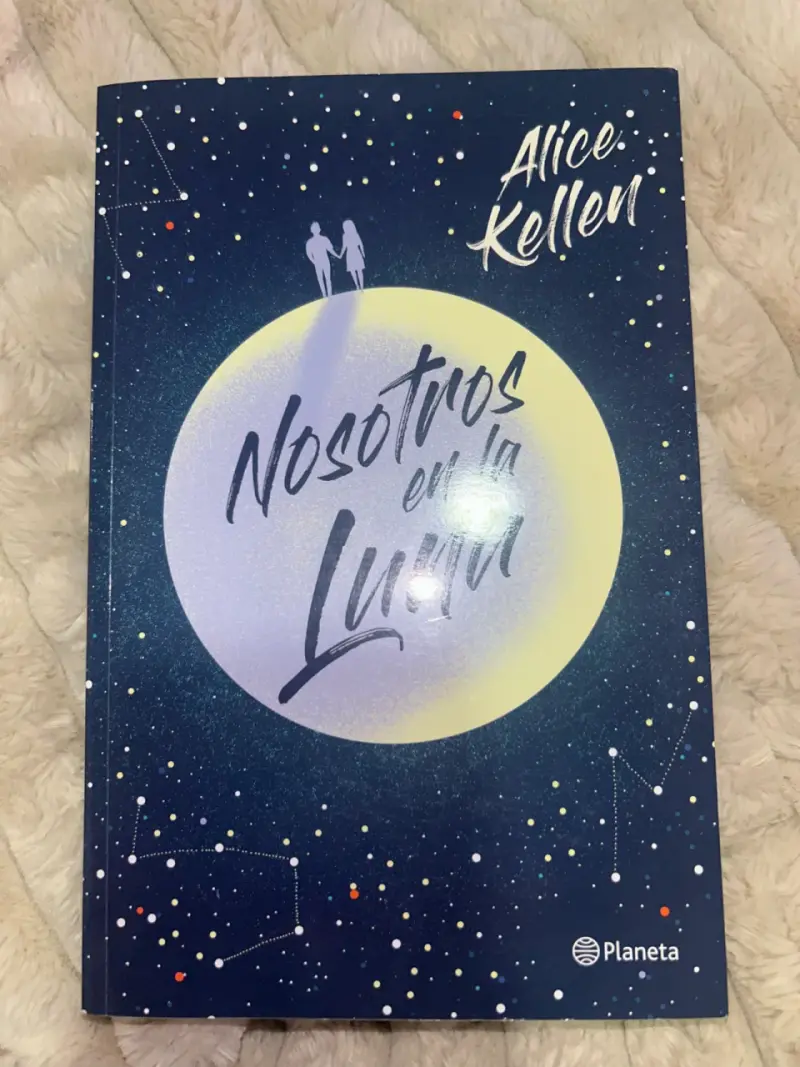 Libro 'Nosotros en la Luna' - 1