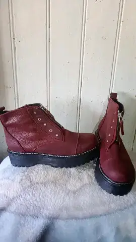 Botines rojos con plataforma - miniatura 1