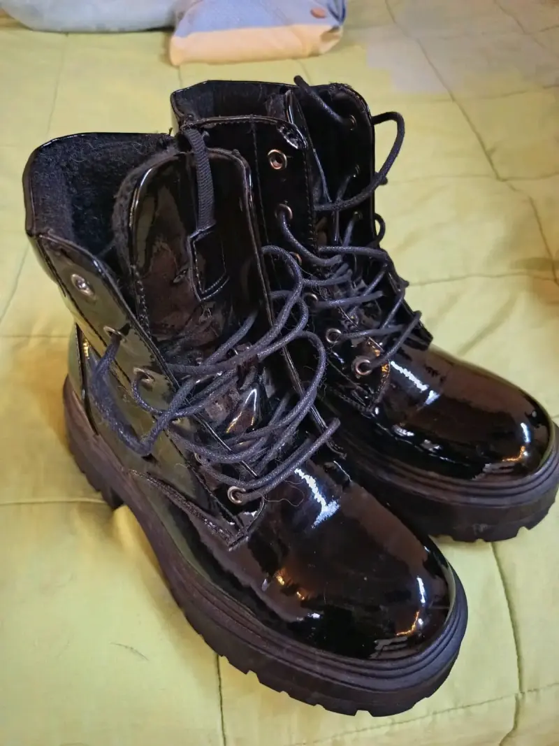 Botas negras con plataforma - 2