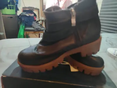 Botines de cuero negro - miniatura 1