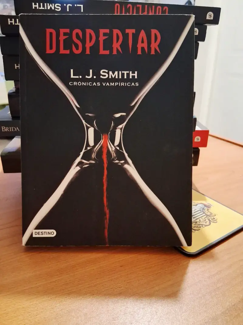 'Despertar' de L.J. Smith - 1