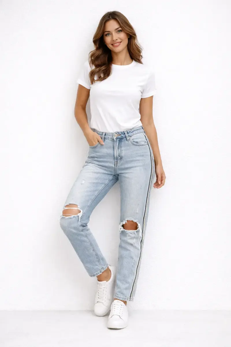 Jeans ZARA celestes con roturas - 1