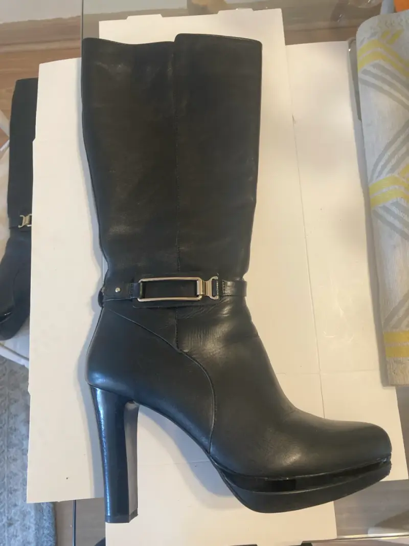 Botas negras de cuero con tacón alto - 3