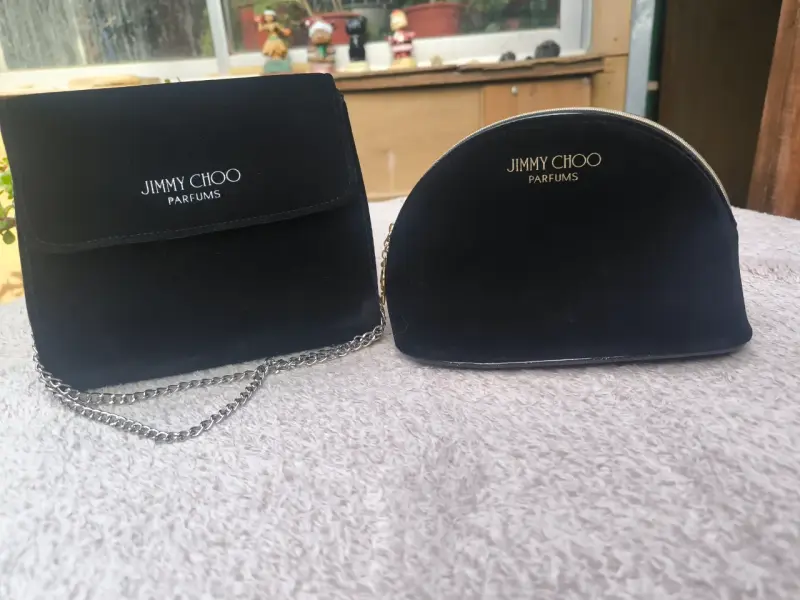 Set bolso y cosmetiquero negro - 2