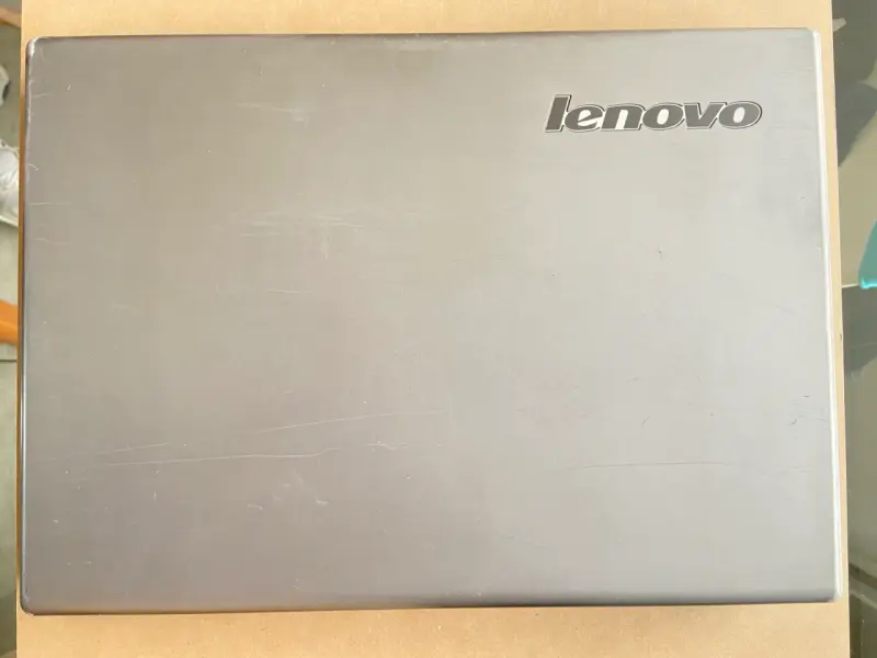 Notebook Lenovo N 500 gris - 1