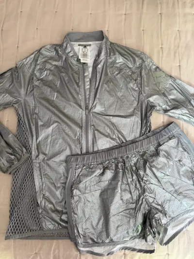 Conjunto deportivo ADIDAS plateado brillante - miniatura 2