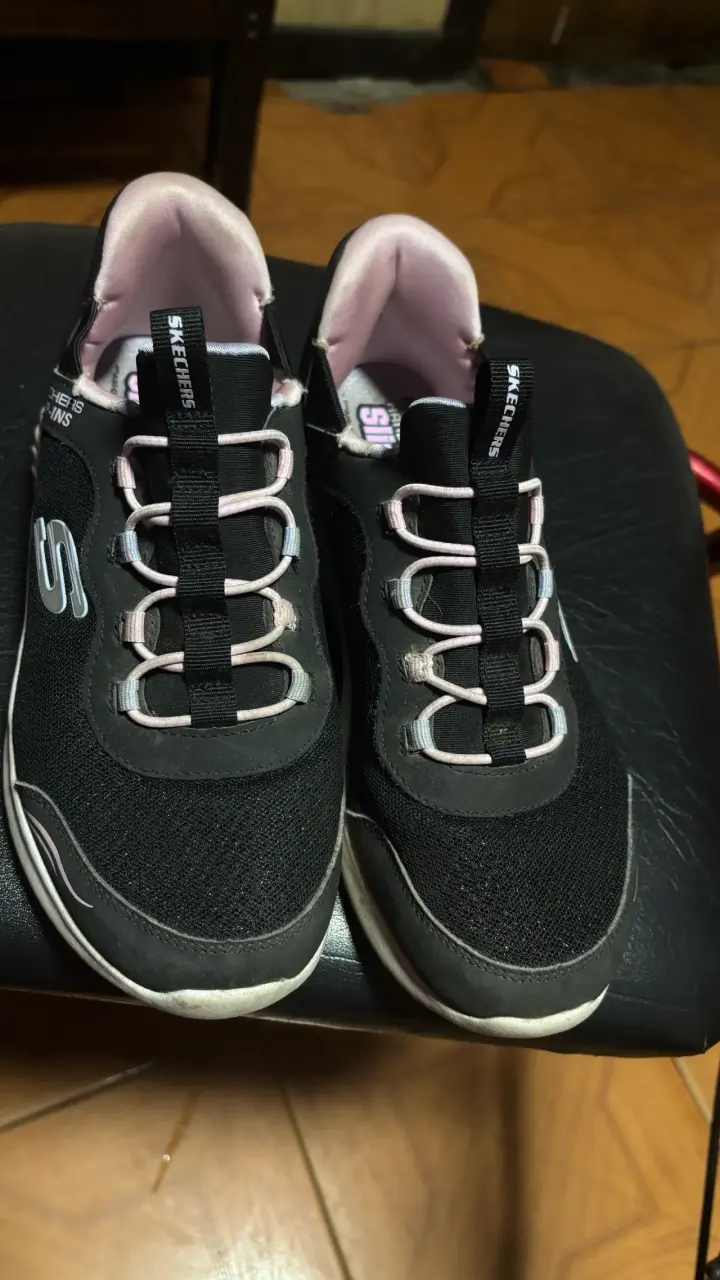 Zapatillas negras Skechers - 1