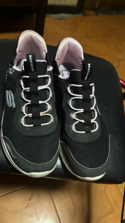Zapatillas negras Skechers - miniatura 1