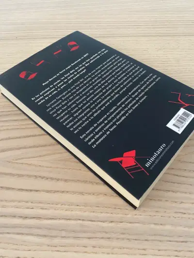Libro 'Grupo de Apoyo Final Girls' - miniatura 3