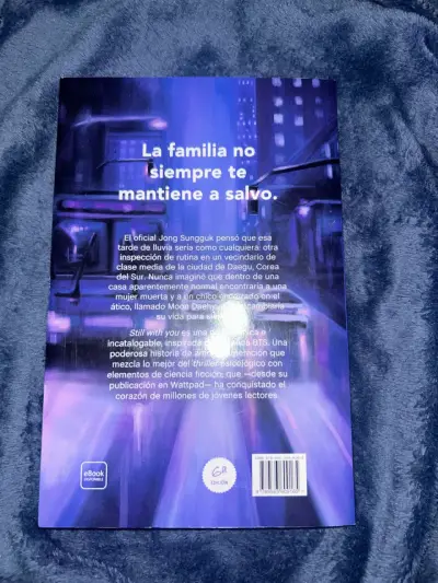 Libro 'Still With You' de Lily Del Pilar - miniatura 2