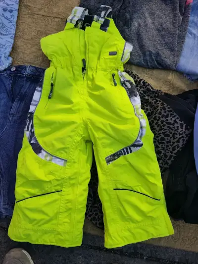 Overol impermeable infantil verde - miniatura 3