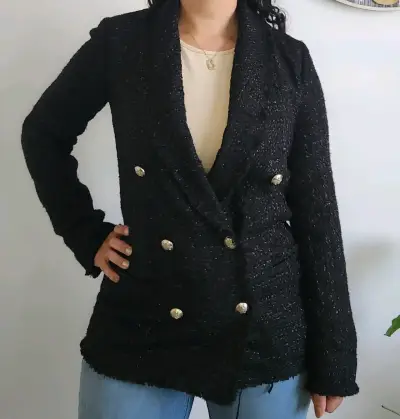 Blazer negro con botones dorados - miniatura 1