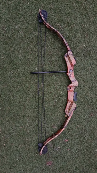 Arco compuesto camuflado - miniatura 1