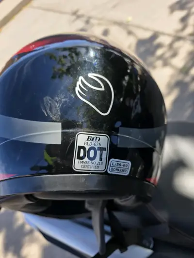 Casco Serpento negro y rojo - miniatura 4
