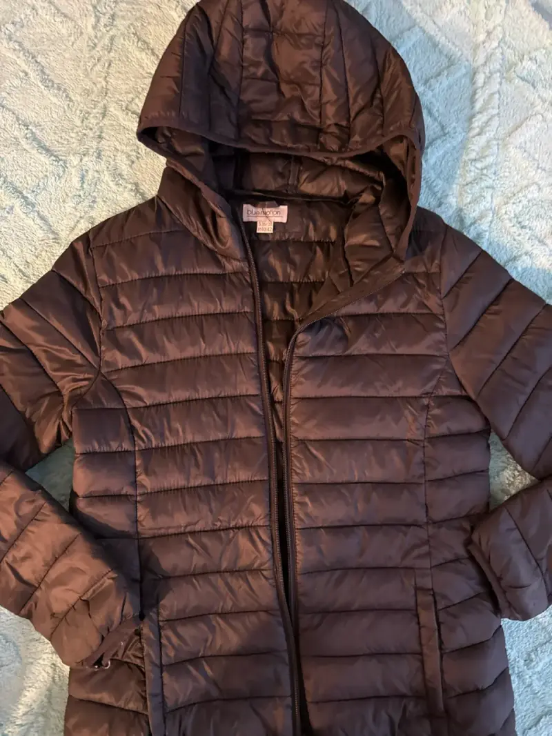 Parka acolchada marrón con capucha - 2