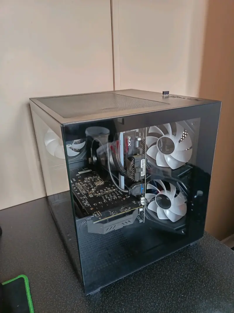 PC de escritorio gaming RGB - 4