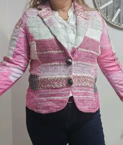 Chaqueta de mujer tejida rosa - miniatura 2