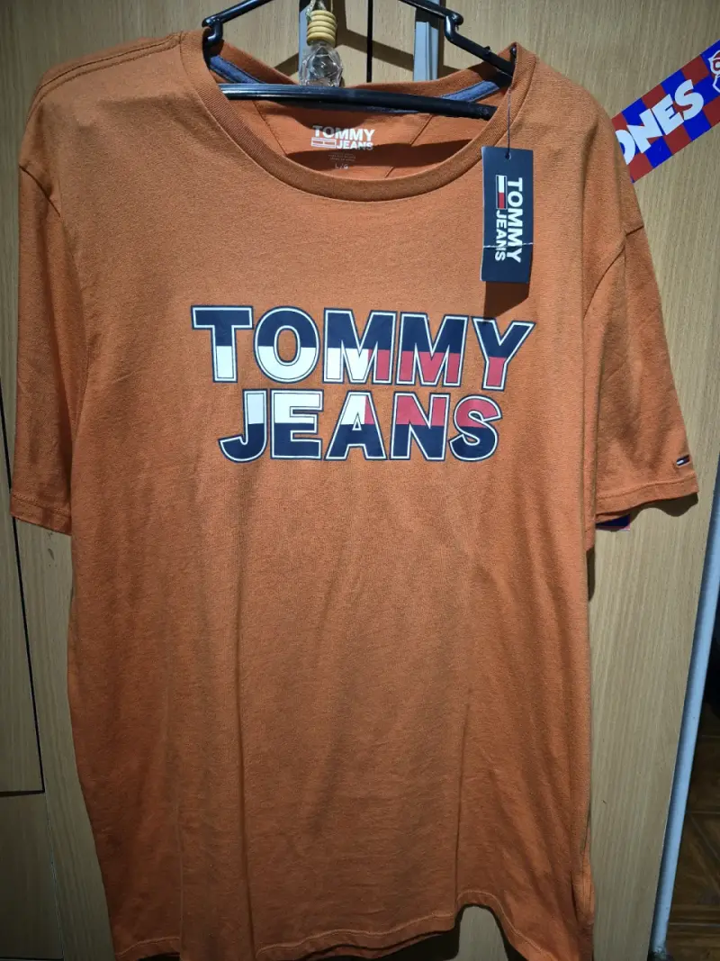 Polera Tommy Jeans naranja - 1