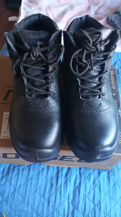 Botas de seguridad negras - miniatura 1
