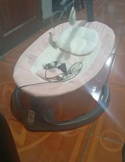 Silla mecedora para bebé rosa bebesit - miniatura 6