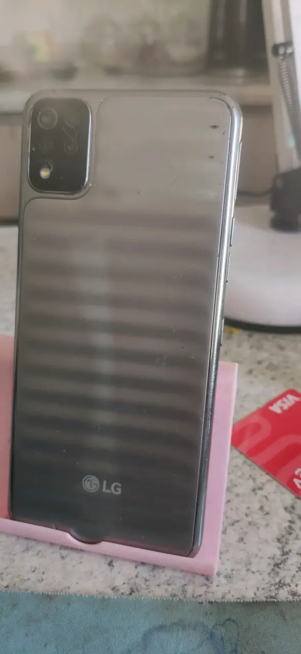 Smartphone LG gris en buen estado - 1