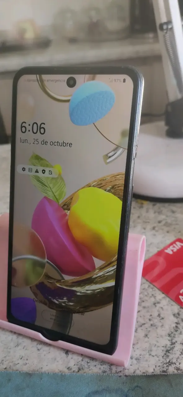 Smartphone LG gris en buen estado - 2
