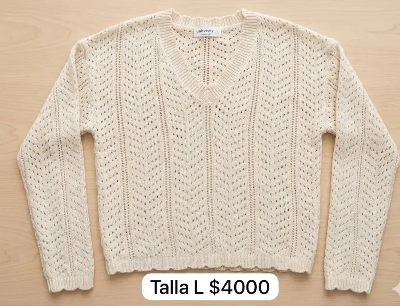 Chaleco beige tejido calado