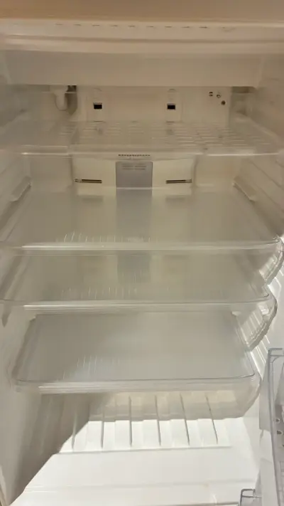 Refrigerador vertical blanco - miniatura 3