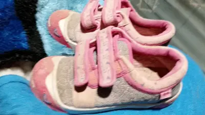 Zapatillas infantiles rosas - miniatura 4