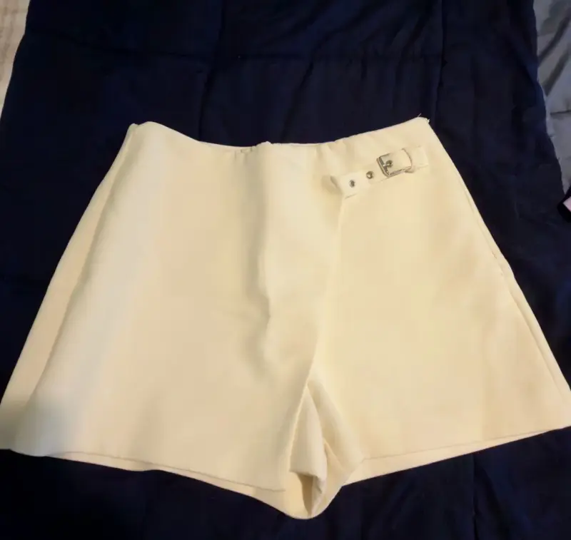 Short Falda blanca Zara talla S - 2