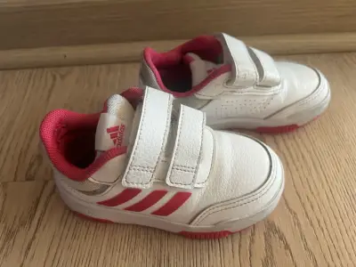 Zapatillas blancas infantiles velcro - miniatura 2