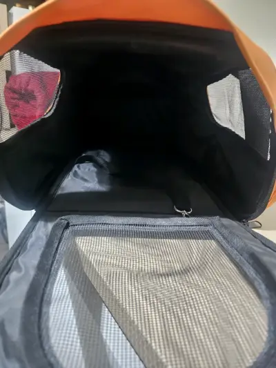 Transportadora de mascotas naranja y gris - miniatura 3