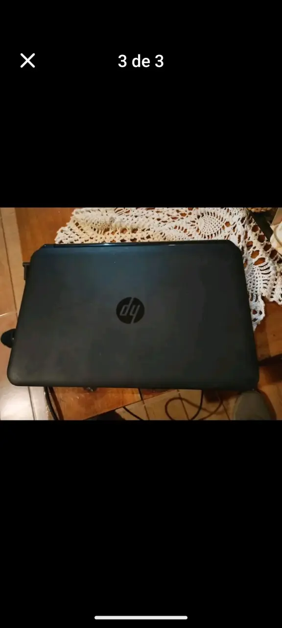 Laptop HP negra usada - 1