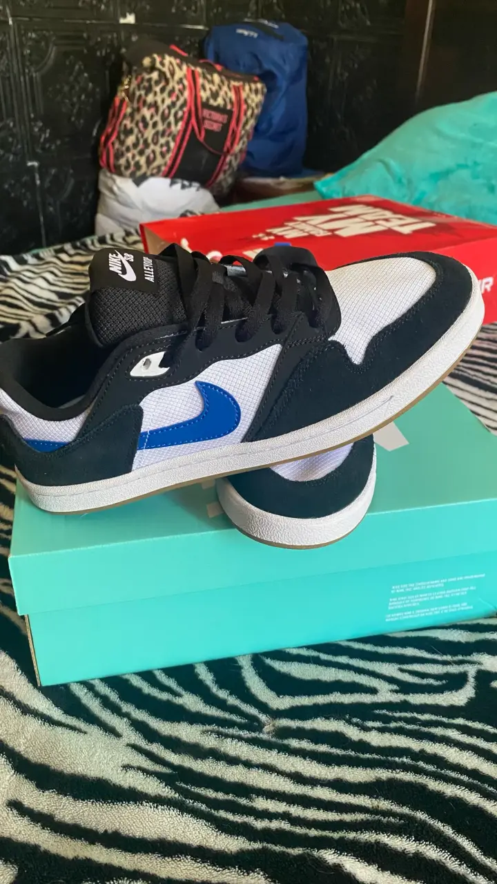 Zapatillas Nike SB blancas y negras - 3