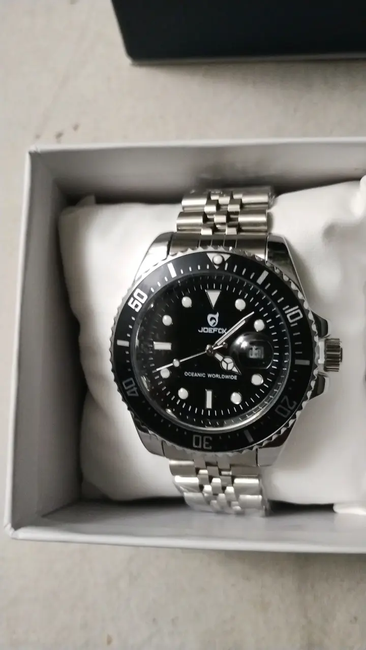 Reloj digital Tubular negro - 4