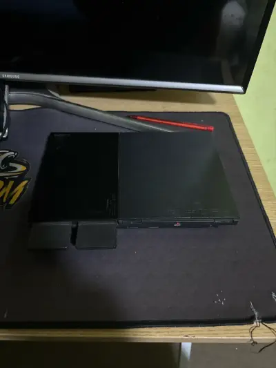 Consola PS2 Slim Con 2 mandos y cables originales - miniatura 1