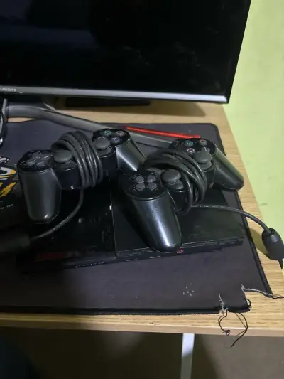 Consola PS2 Slim Con 2 mandos y cables originales - miniatura 4