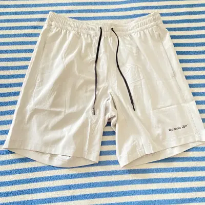 Short deportivo blanco Reebok - miniatura 1