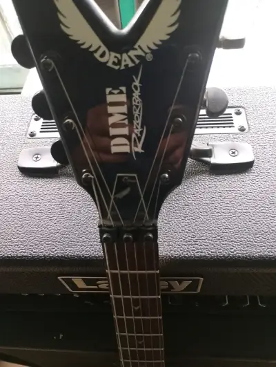Guitarra eléctrica deam - miniatura 2