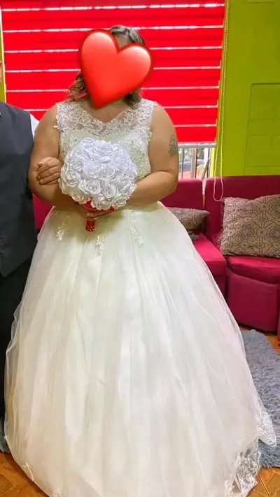 Vestido de novia blanco - miniatura 2