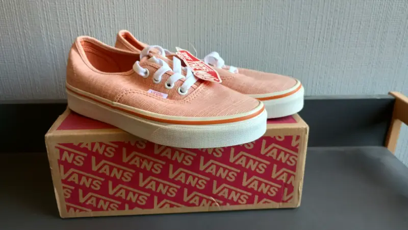 Zapatillas Vans color durazno