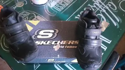 Zapatos deportivos Skechers negros - miniatura 1