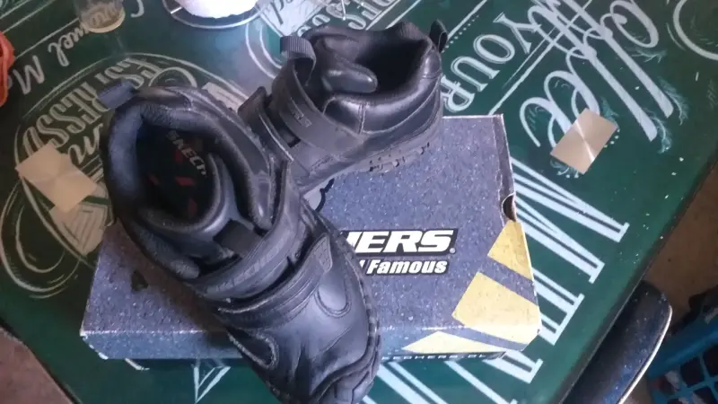 Zapatos deportivos Skechers negros - 2