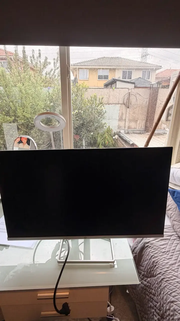 Monitor HP 23,8 pulgadas - 1