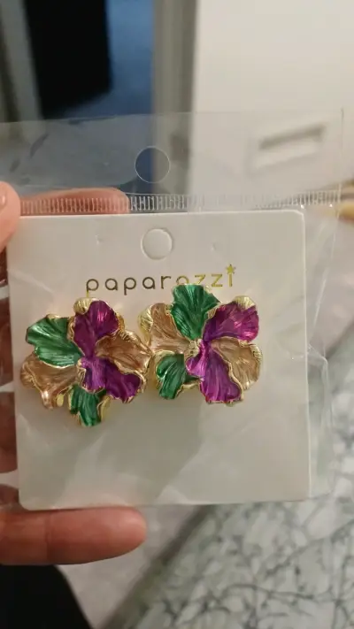 Aros flor Paparazzi multicolor $3000 2X $5000 - miniatura 1
