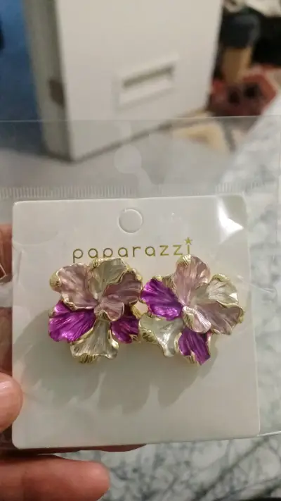 Aros flor Paparazzi multicolor $3000 2X $5000 - miniatura 3